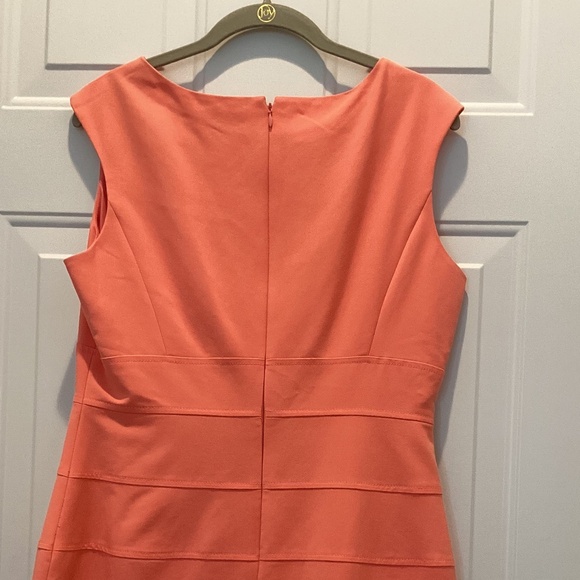 Coral short cocktail dress - Picture 3 of 3
